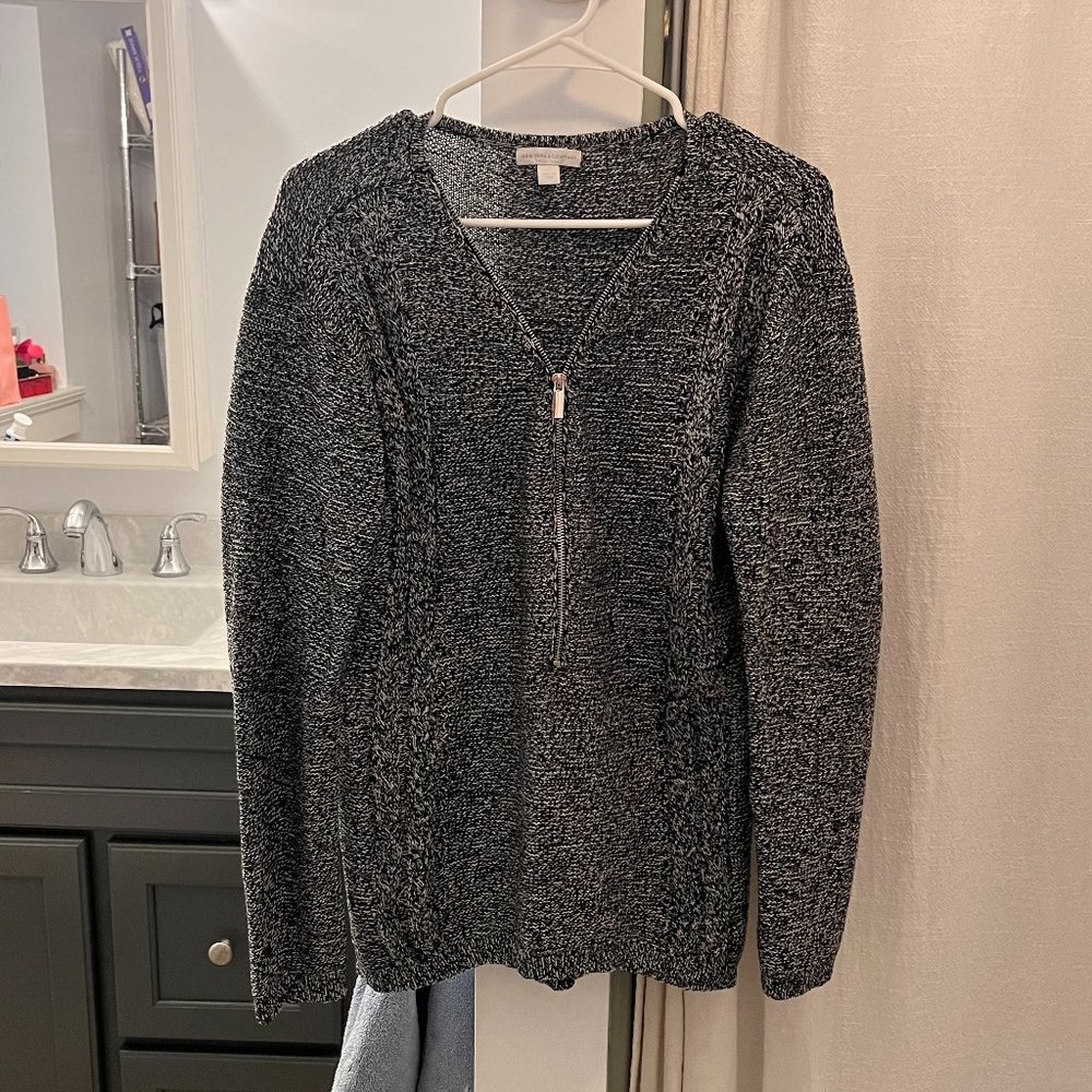 New York & Company Gray Sweater